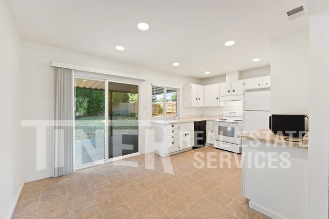 Foto del edificio - 8912 Lanier Way