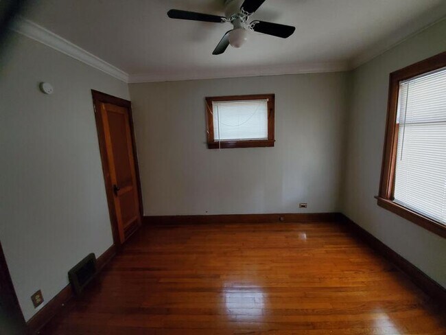 Foto del edificio - 4078 E 143rd St