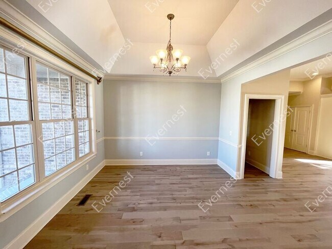 Foto del edificio - 1998 Springhouse Rd NE