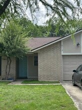 Building Photo - 513 Riverside Dr