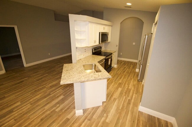 Foto del edificio - 5086 Rambler Rose Way