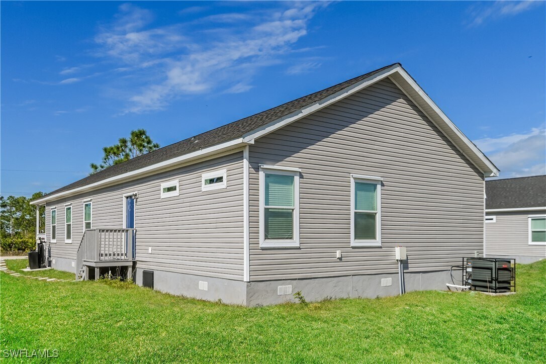 Building Photo - 1846 Welk St