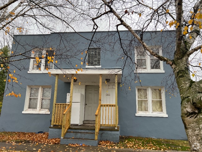 Building Photo - 1609 Dewey St