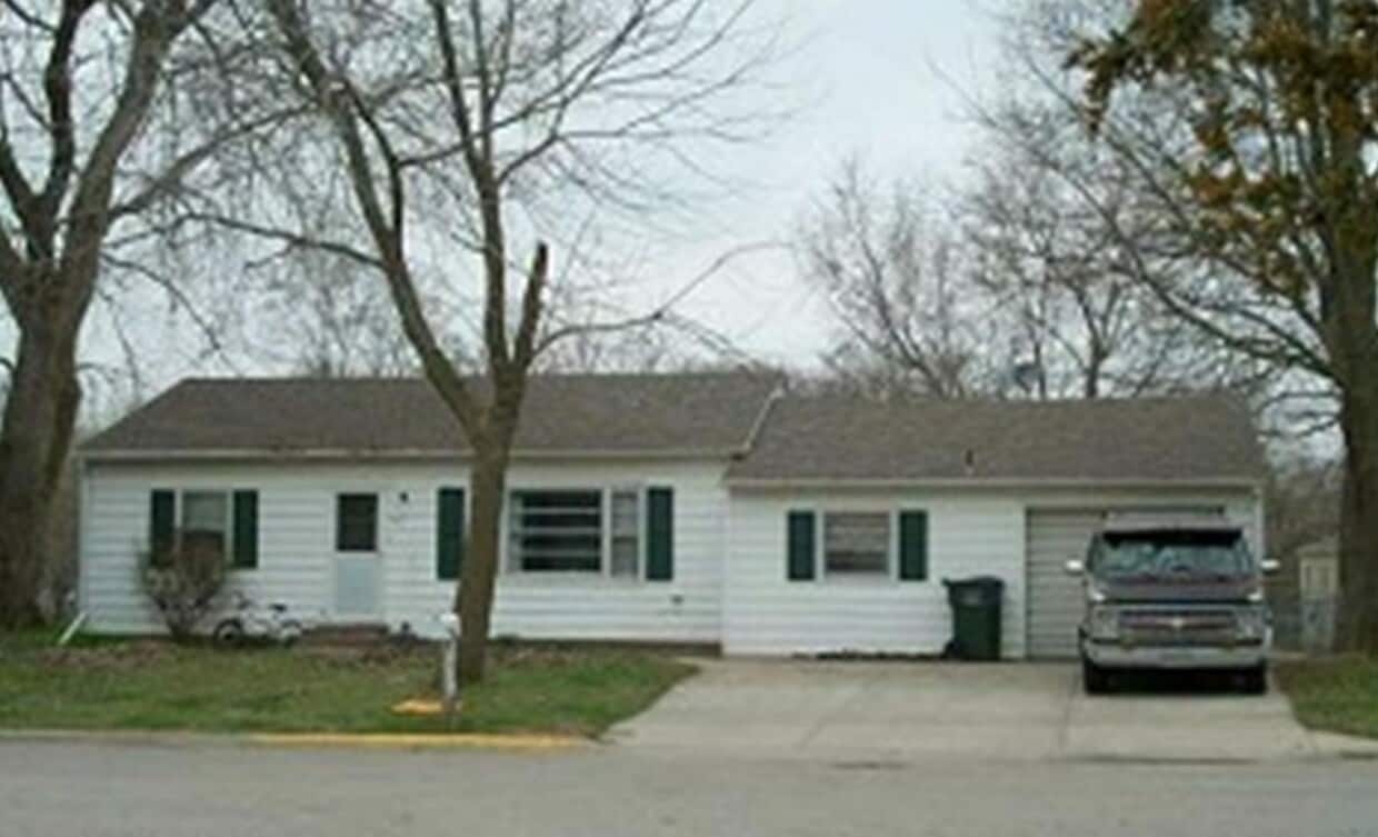 3 Bedroom home in SE Ames - Easy commute to ISU - 3 Bedroom home in SE Ames - Easy commute to ISU