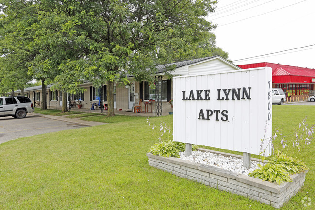 Building Photo - Lake Lynn Apartments