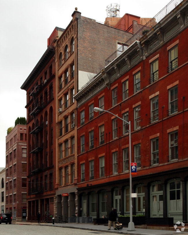 Primary Photo - 11 Harrison St