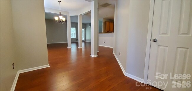 Building Photo - 1619 Doverhill Pl