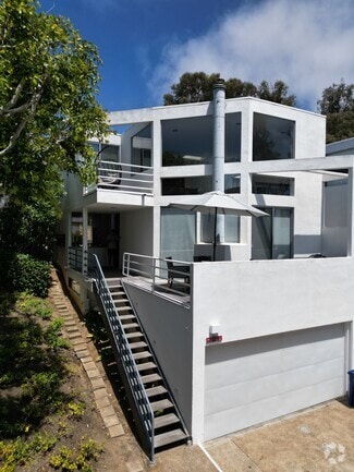 Building Photo - 226 4th St