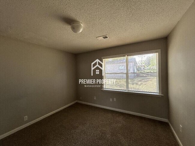 Foto del edificio - 5149 Leonard Rd