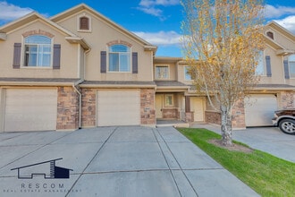 Building Photo - 2042 Evans Cove Loop