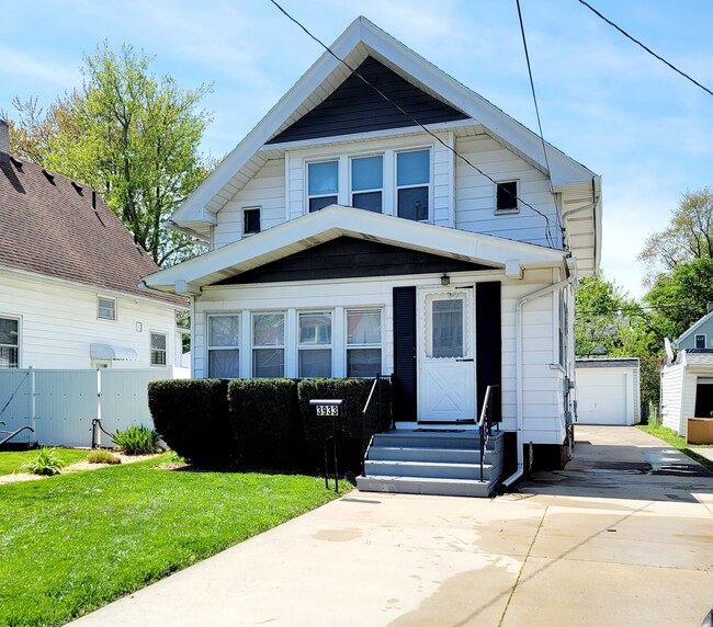 Building Photo - 3933 Homewood Ave