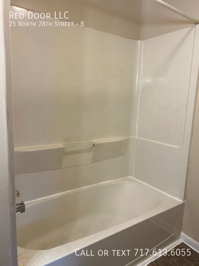 Foto del edificio - 25 N 28th St