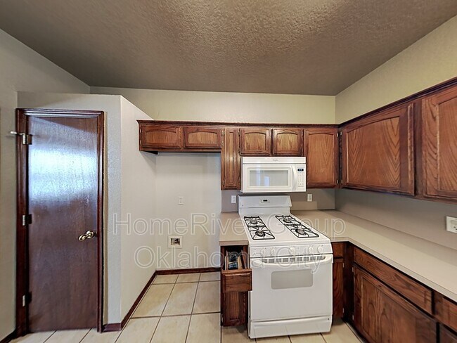 Building Photo - 12317 SW 13th St
