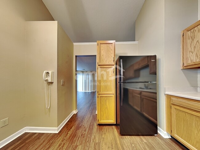 Building Photo - 15260 Fawn Meadow Dr