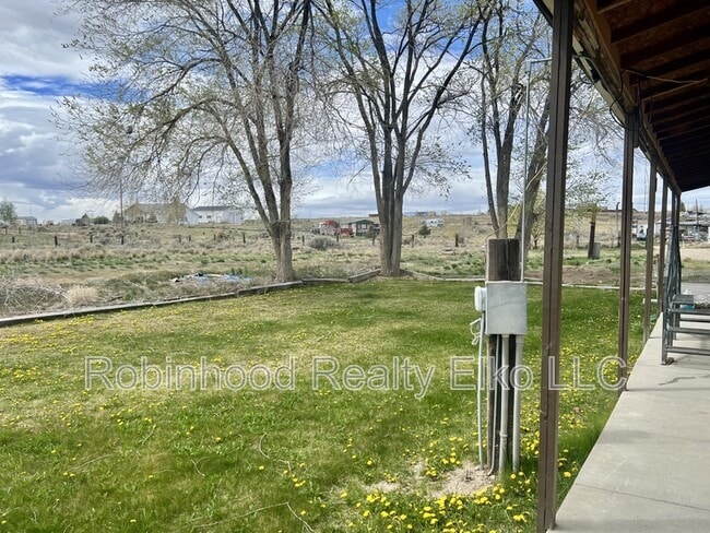 Building Photo - 5296 Comanche