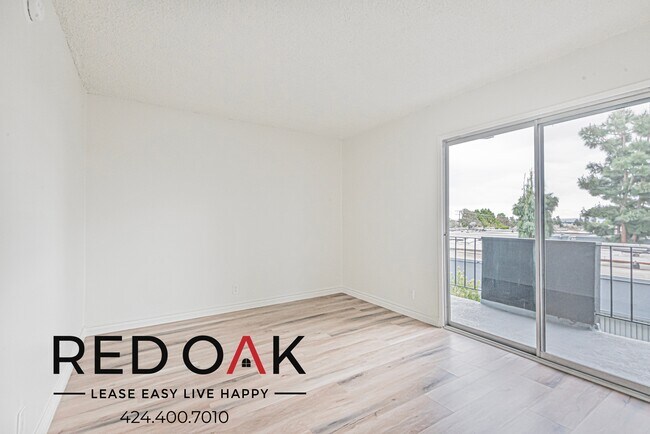 Foto del edificio - 10535 Lindley Ave