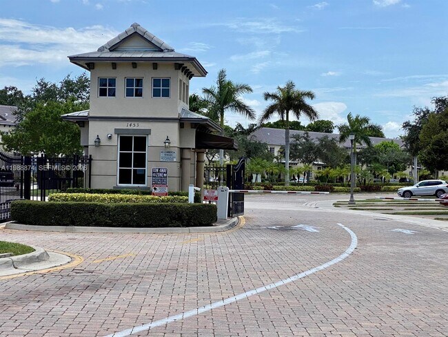 Foto del edificio - 1955 Marsh Harbor Dr