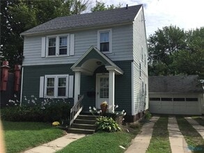 Building Photo - 1541 Eleanor Ave