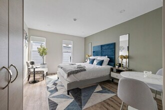 Building Photo - 73 Cottage St