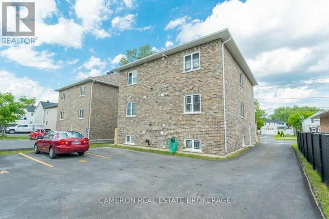 Photo du bâtiment - 1232 Cumberland St