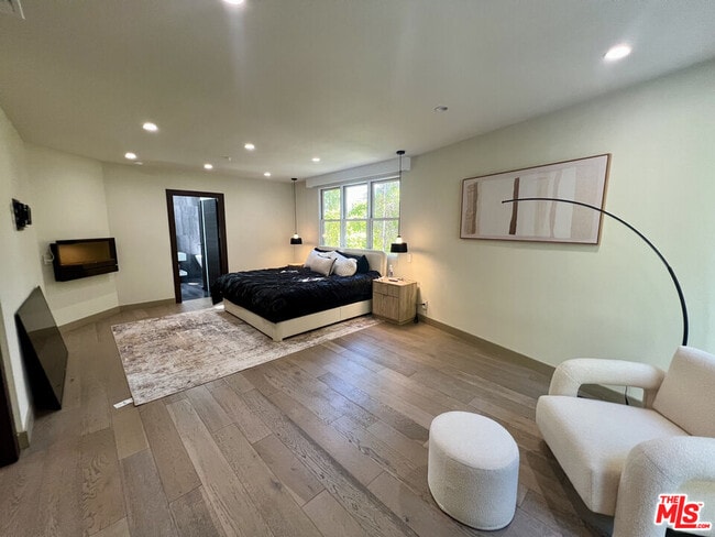 Foto del edificio - 3943 Fredonia Dr