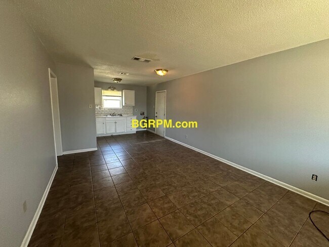 Foto del edificio - 1118 S Bailey St