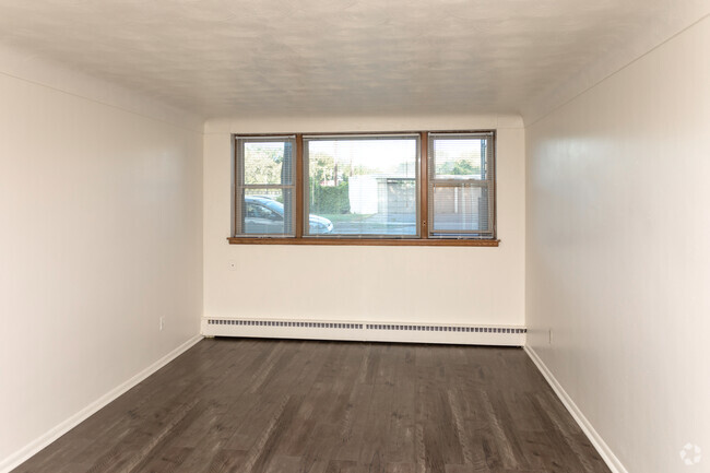 2BR, 1BA - 800SF - Dunlap Apartments