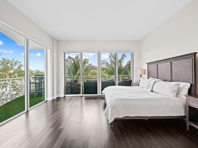 Building Photo - 444 Hendricks Isle