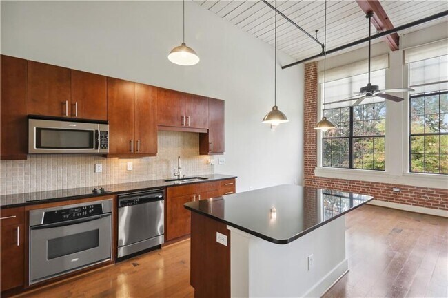 Foto del edificio - 1261 Caroline St NE