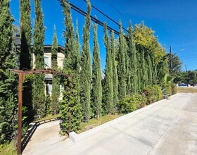 Building Photo - 13512 Julian Ave