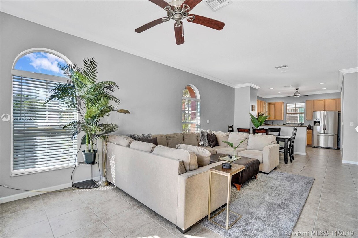 Foto principal - 1033 NE 17th Way