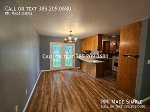 Building Photo - 242 S 400 E