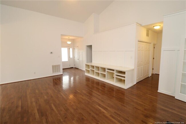 Building Photo - 1255 Magnolia Hill Rd