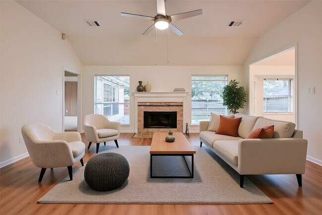 Building Photo - 2109 Eastlands St