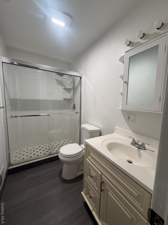 Building Photo - 192 Osborne Rd