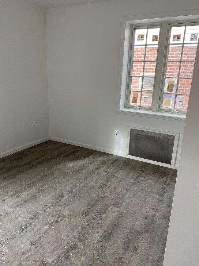 Foto del edificio - 201-5 17th Ave