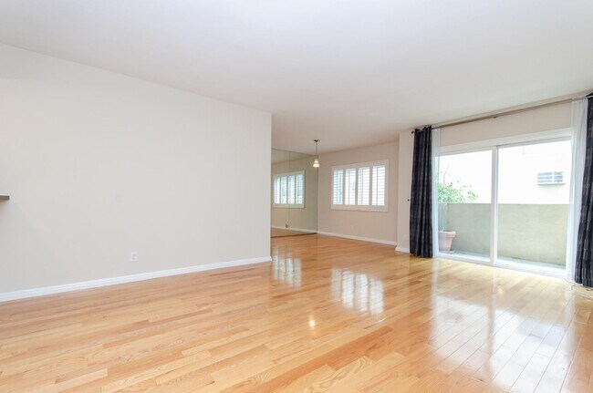 Foto del edificio - Stunning renovated apartment in the Heart ...