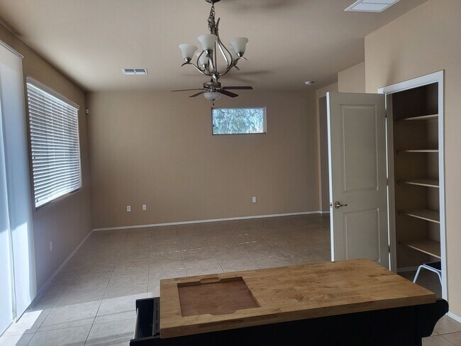 Foto del edificio - Charming 3BR House in Tucson