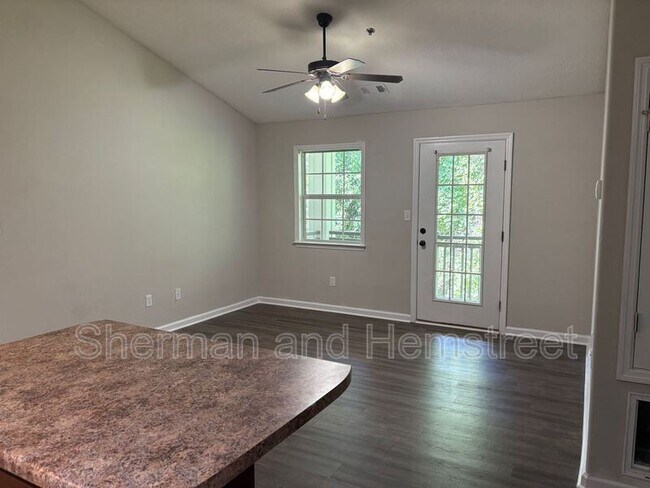 Building Photo - 3101 London Ct SW
