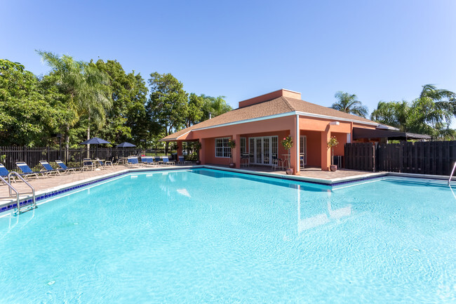 Advenir at Walden Lake Apartments - Miami, FL | Apartments.com