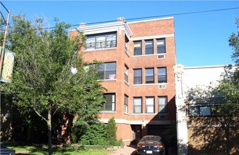 Building Photo - 7628 N Rogers Ave