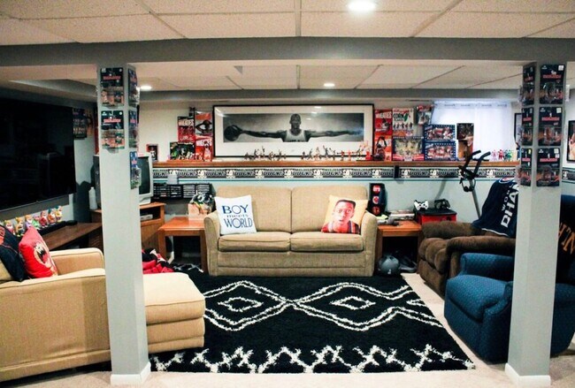 Foto del edificio - 5654 W Byron St