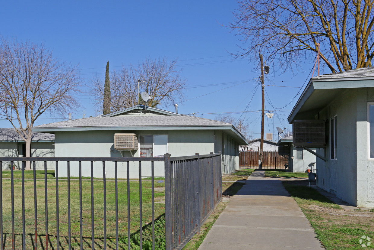 Building Photo - San Joaquin Apartments