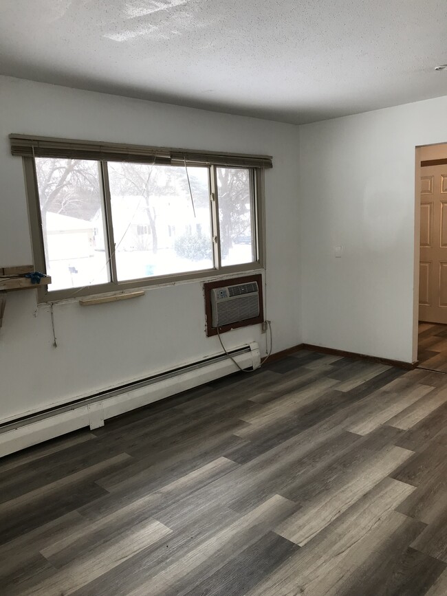 Foto del edificio - 8928 Jefferson St NE