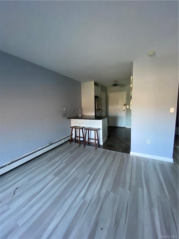 Building Photo - 838 Pelhamdale Ave