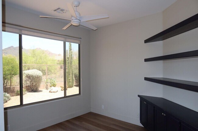 Foto del edificio - 6708 E Soaring Eagle Way