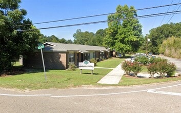 Building Photo - 11 Villas St