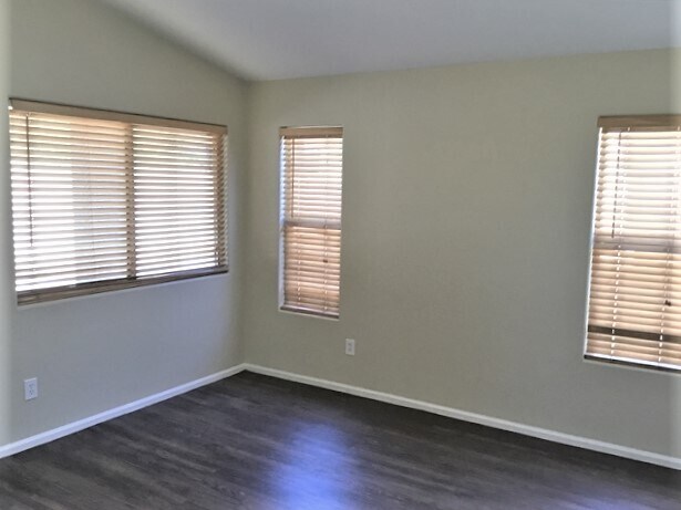 Building Photo - 11454 E Persimmon Ave