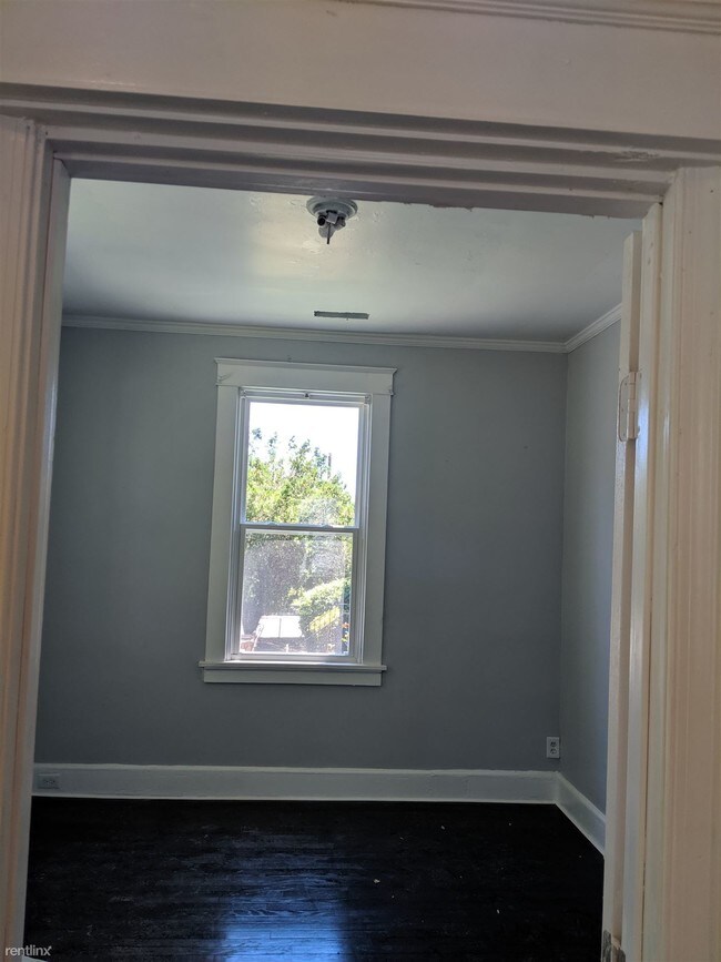 Building Photo - 2 br, 2 bath House - 711 Bancroft Ave