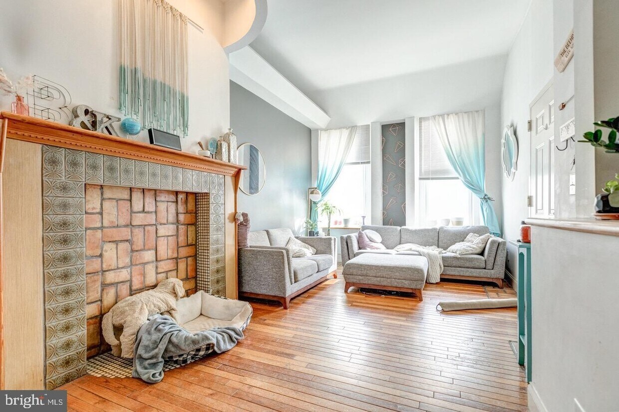 Foto principal - 323 Green St